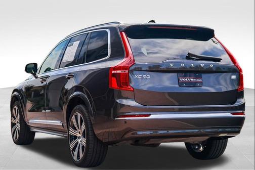 2024 Volvo XC90 Recharge Plug-In Hybrid T8 Ultimate 6-Seater