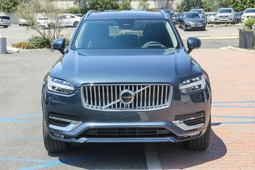 2024 Volvo XC90 B6 Ultimate Bright 7-Seater