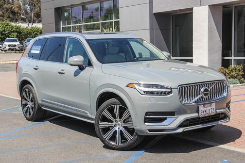 2024 Volvo XC90 Recharge Plug-In Hybrid T8 Plus Bright 7-Seater