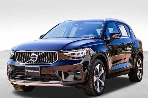 2025 Volvo XC40 Plus