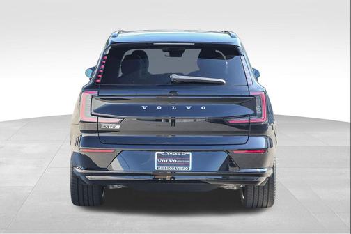 Onyx Black Metallic 2025 Volvo EX90 Twin Motor Performance Ultra