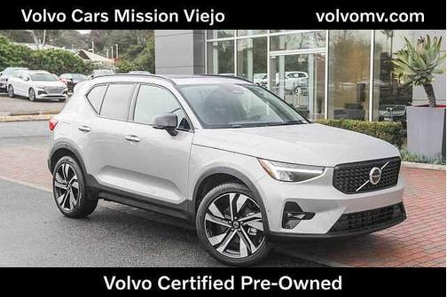 2025 Volvo XC40 Plus