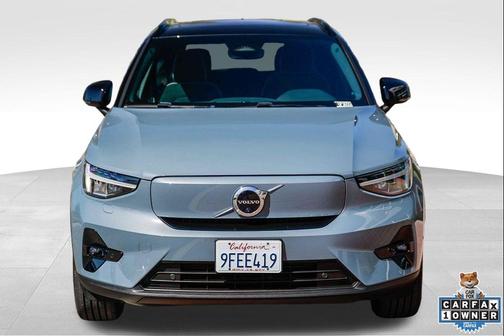 Silver Dawn Metallic 2023 Volvo XC40 Recharge Pure Electric Twin Ultimate