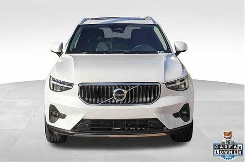 2025 Volvo XC40 Plus