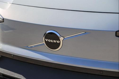 Vapour Grey Metallic 2026 Volvo EX30 Plus Twin Motor Performance, Fully electric