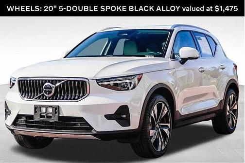 2024 Volvo XC40 Plus