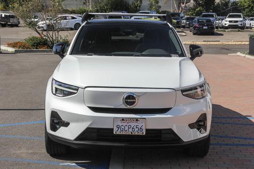 2023 Volvo C40 Recharge Pure Electric Twin Plus