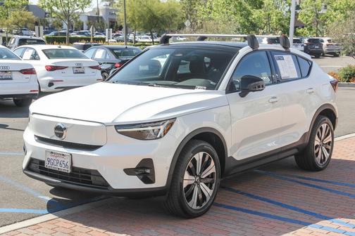 2023 Volvo C40 Recharge Pure Electric Twin Plus