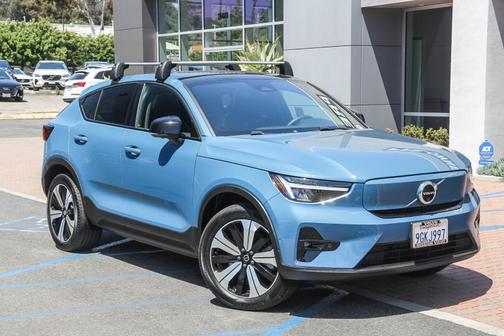 2023 Volvo C40 Recharge Pure Electric Twin Plus