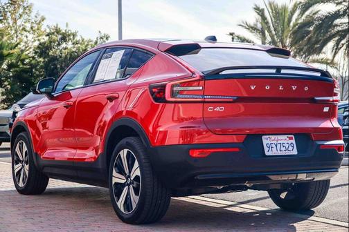 Fusion Red Metallic 2023 Volvo C40 Recharge Pure Electric Twin Plus