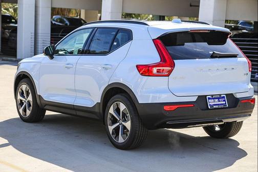 Cloud Blue 2026 Volvo XC40 Plus, B5 AWD Gas (mild hybrid), Dark