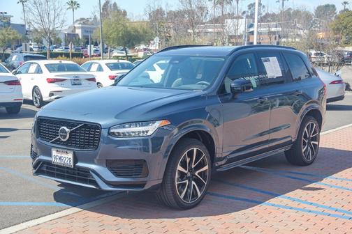 2023 Volvo XC90 Recharge Plug-In Hybrid Plus Dark 7-Seater