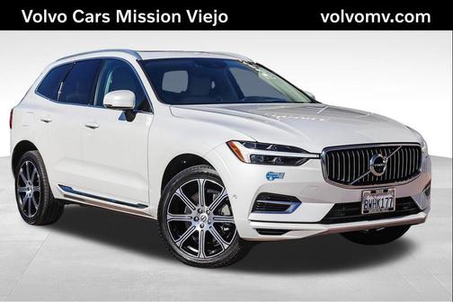 Crystal White Metallic 2021 Volvo XC60 Recharge Plug-In Hybrid T8 Inscription