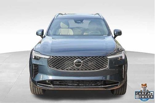 2025 Volvo XC90 Core