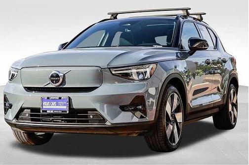 2023 Volvo XC40 Plus