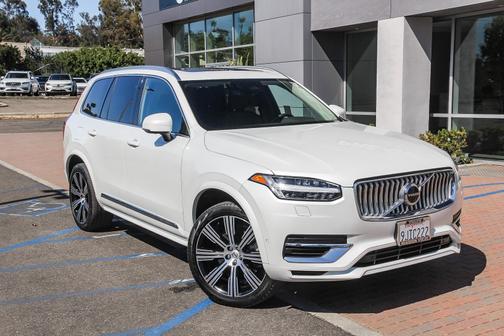 2023 Volvo XC90 Recharge Plug-In Hybrid Plus Bright 7-Seater