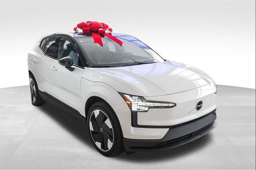 Crystal White Metallic 2026 Volvo EX30 Ultra Twin Motor Performance, Fully electric