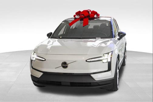 Crystal White Metallic 2026 Volvo EX30 Ultra Twin Motor Performance, Fully electric