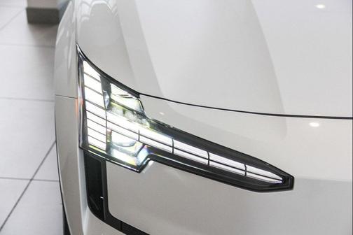 Crystal White Metallic 2026 Volvo EX30 Ultra Twin Motor Performance, Fully electric