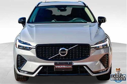 2025 Volvo XC60 Core