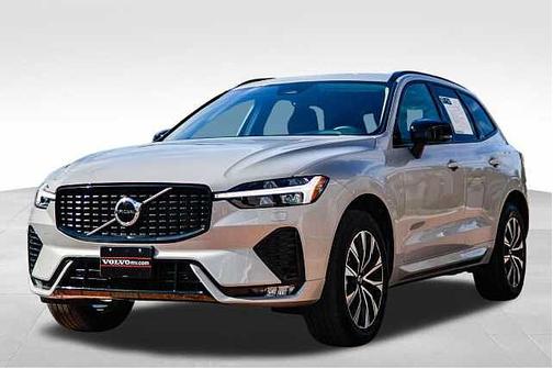 2025 Volvo XC60 Core