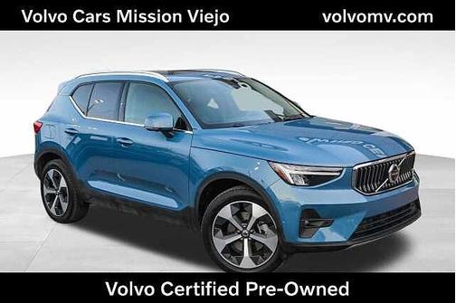 2025 Volvo XC40 Plus