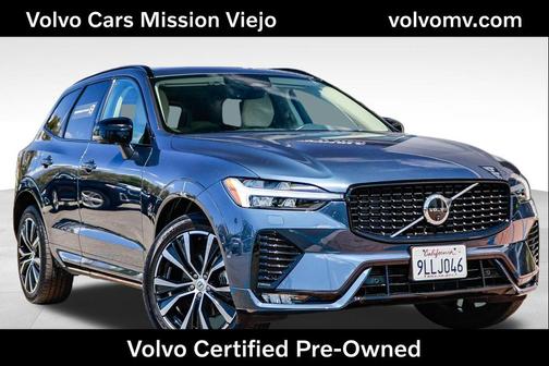 Denim Blue Metallic 2024 Volvo XC60 B5 Plus Dark Theme