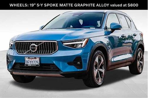 2023 Volvo XC40 