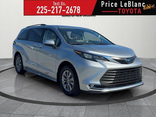 2024 Toyota Sienna XLE