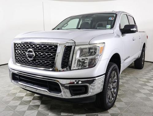 2018 Nissan Titan SV