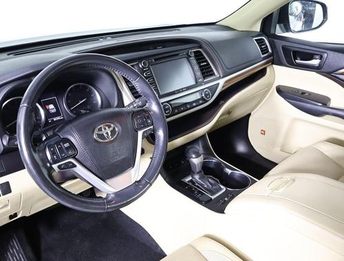 2018 Toyota Highlander Limited Platinum