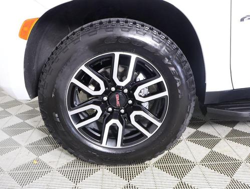 2023 GMC Yukon 4WD AT4