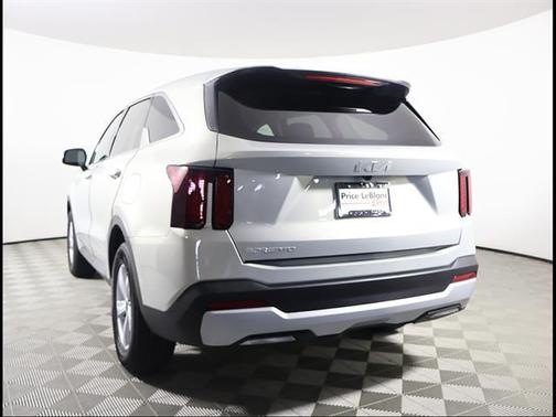 Ivory Silver 2026 Kia Sorento LX