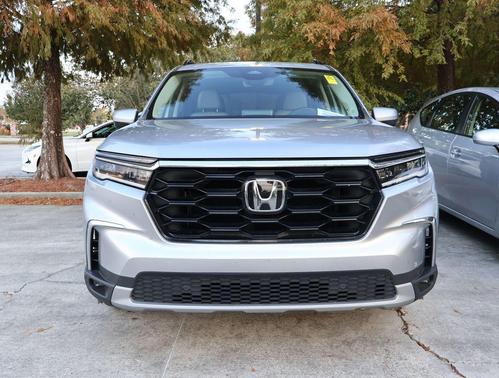 2023 Honda Pilot Touring 8-Passenger