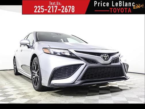 Celestial Silver Metallic 2022 Toyota Camry SE
