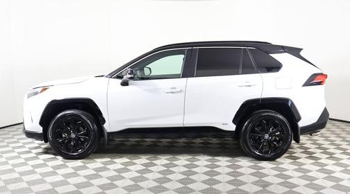 2024 Toyota RAV4 Hybrid SE