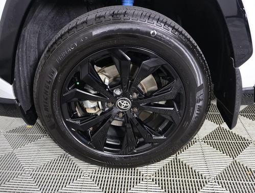 2024 Toyota RAV4 Hybrid SE