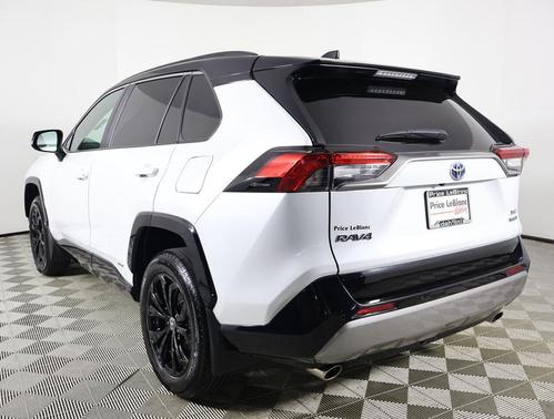 2024 Toyota RAV4 Hybrid SE