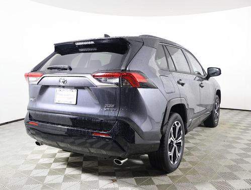 2025 Toyota RAV4 Hybrid SE