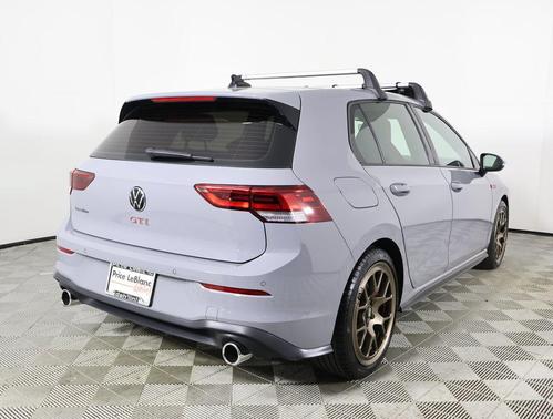 2024 Volkswagen Golf GTI 2.0T SE DSG