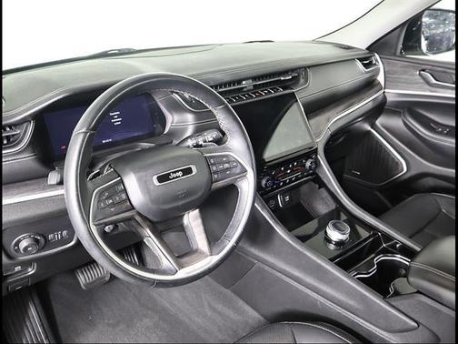 Silver Zynith 2022 Jeep Grand Cherokee L Limited