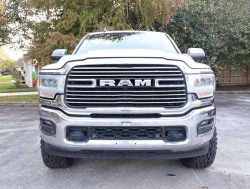 2022 RAM 2500 Laramie Crew Cab 4x4 6'4' Box