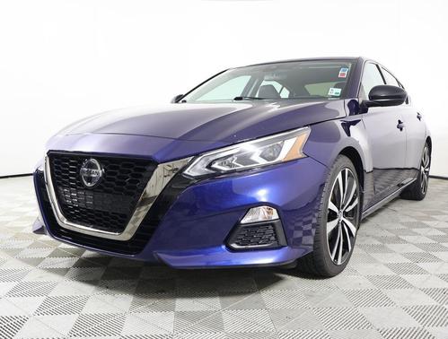 2021 Nissan Altima SR FWD
