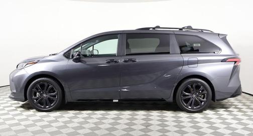 2025 Toyota Sienna XSE 7 Passenger