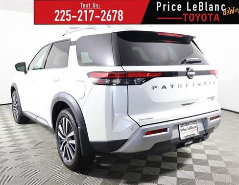 2022 Nissan Pathfinder Platinum 4WD