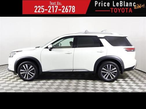 2022 Nissan Pathfinder Platinum 4WD