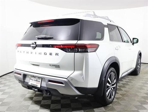 2022 Nissan Pathfinder Platinum 4WD