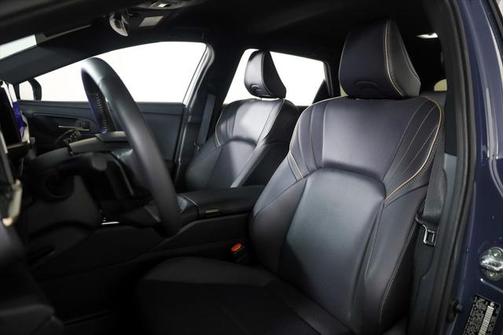 2025 Toyota Crown Signia XLE