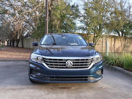 2022 Volkswagen Passat 2.0T SE