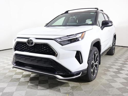 2025 Toyota RAV4 Hybrid SE